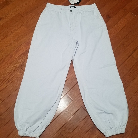 Nasty Gal White Denim Cargo Jeans W/elastic Cuff details Sz 10 - Picture 6 of 16